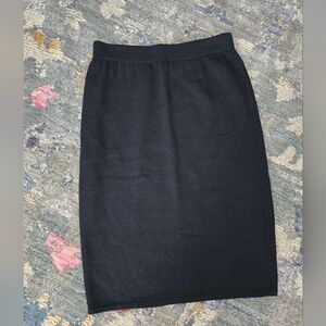 St. John Black Knit Pencil Skirt, 6, EUC